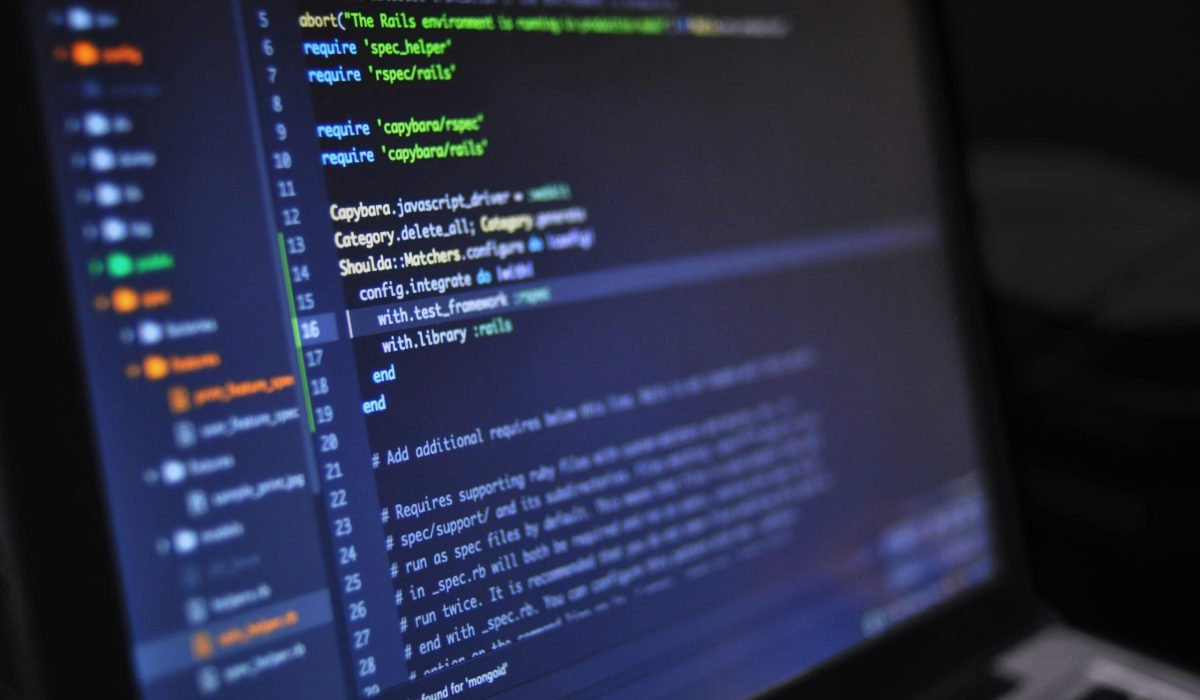 pexels-luis-gomes-166706-546819